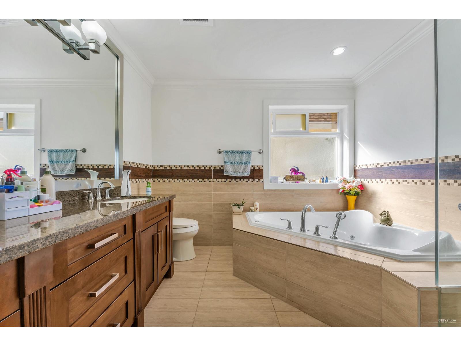 2262 Madrona Place, Surrey, British Columbia  V4A 7Z4 - Photo 30 - R3084768