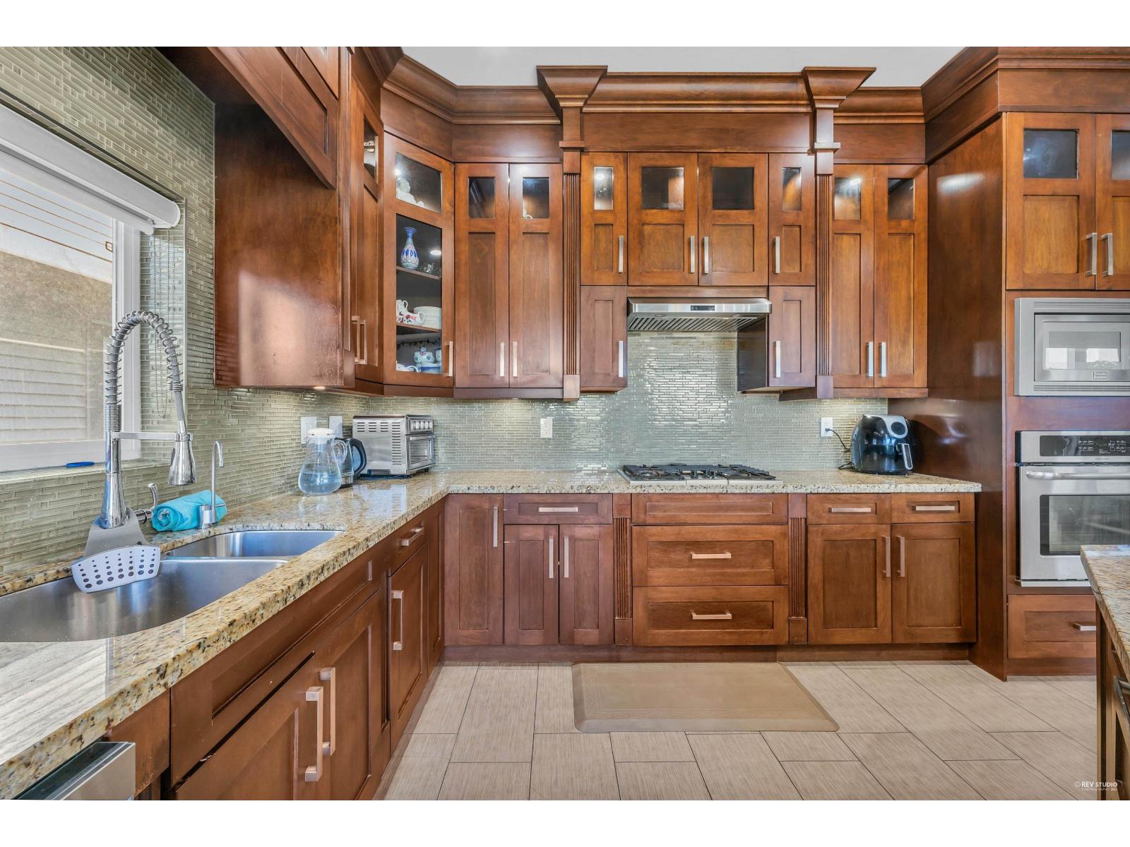 2262 Madrona Place, Surrey, British Columbia  V4A 7Z4 - Photo 16 - R3084768