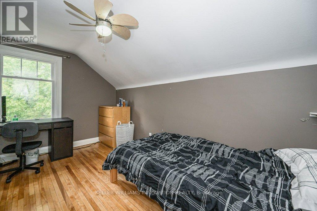 52 Avondale Avenue S, Waterloo, Ontario  N2L 2B8 - Photo 10 - X12748844