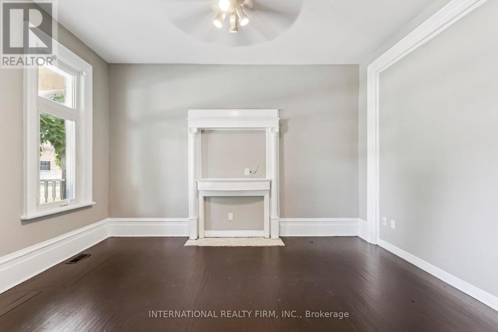 54 Marlborough Street, Brantford, Ontario  N3T 2S2 - Photo 17 - X12748870