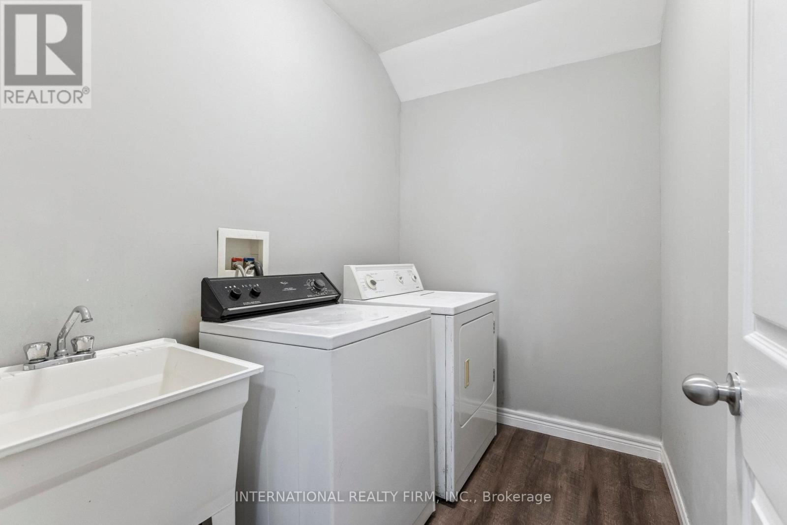 54 Marlborough Street, Brantford, Ontario  N3T 2S2 - Photo 37 - X12748870