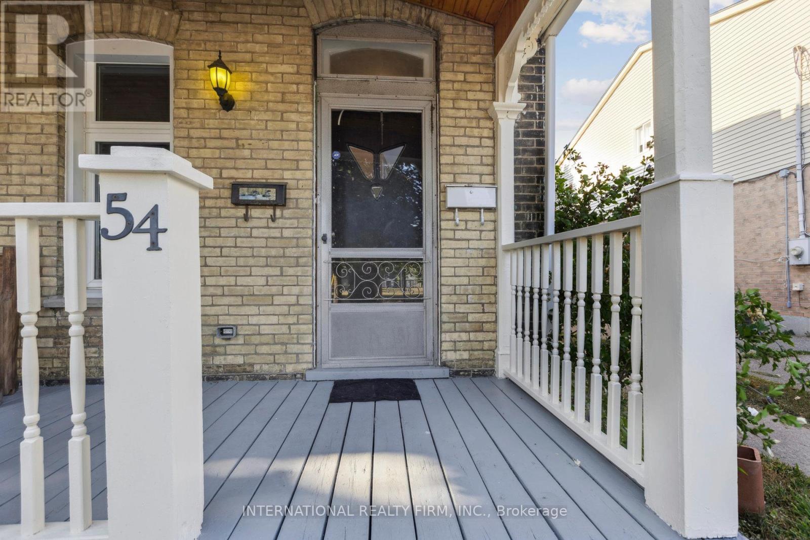 54 Marlborough Street, Brantford, Ontario  N3T 2S2 - Photo 6 - X12748870