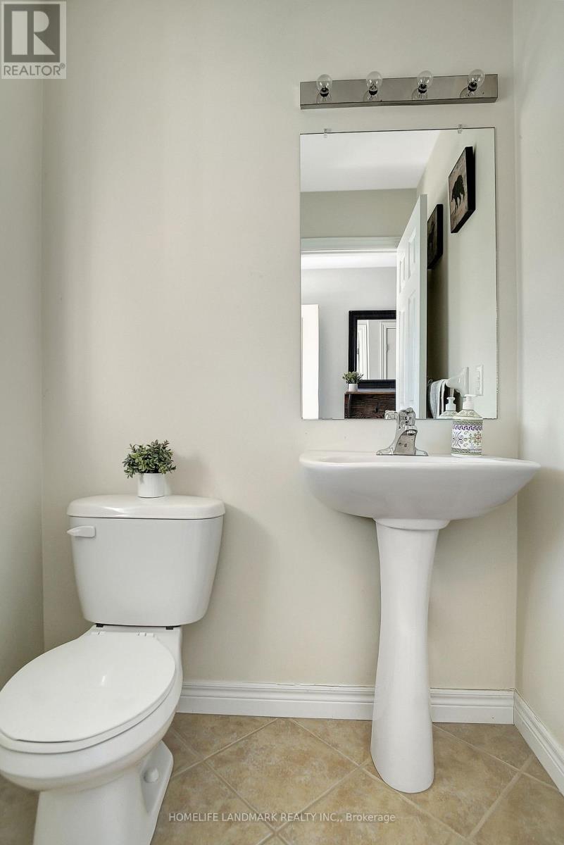 328 Vincent Drive, North Dumfries, Ontario  N0B 1E0 - Photo 9 - X12748954