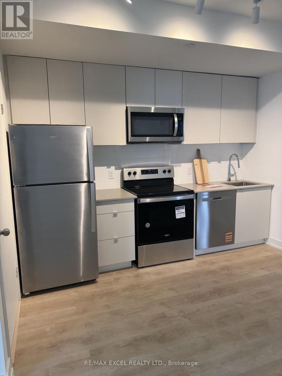 16 Melbourne Avenue, St. Catharines, Ontario  L2P 3J8 - Photo 2 - X12749016