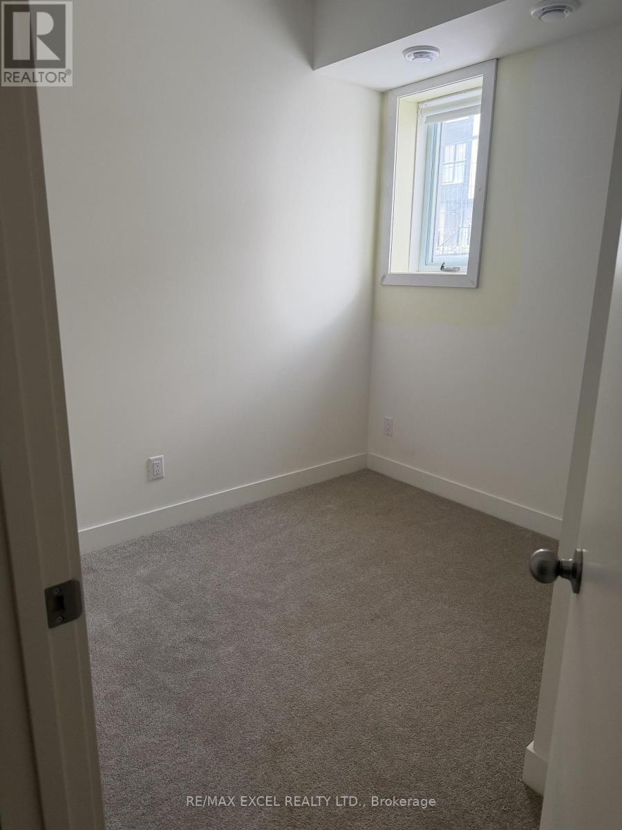 16 Melbourne Avenue, St. Catharines, Ontario  L2P 3J8 - Photo 9 - X12749016