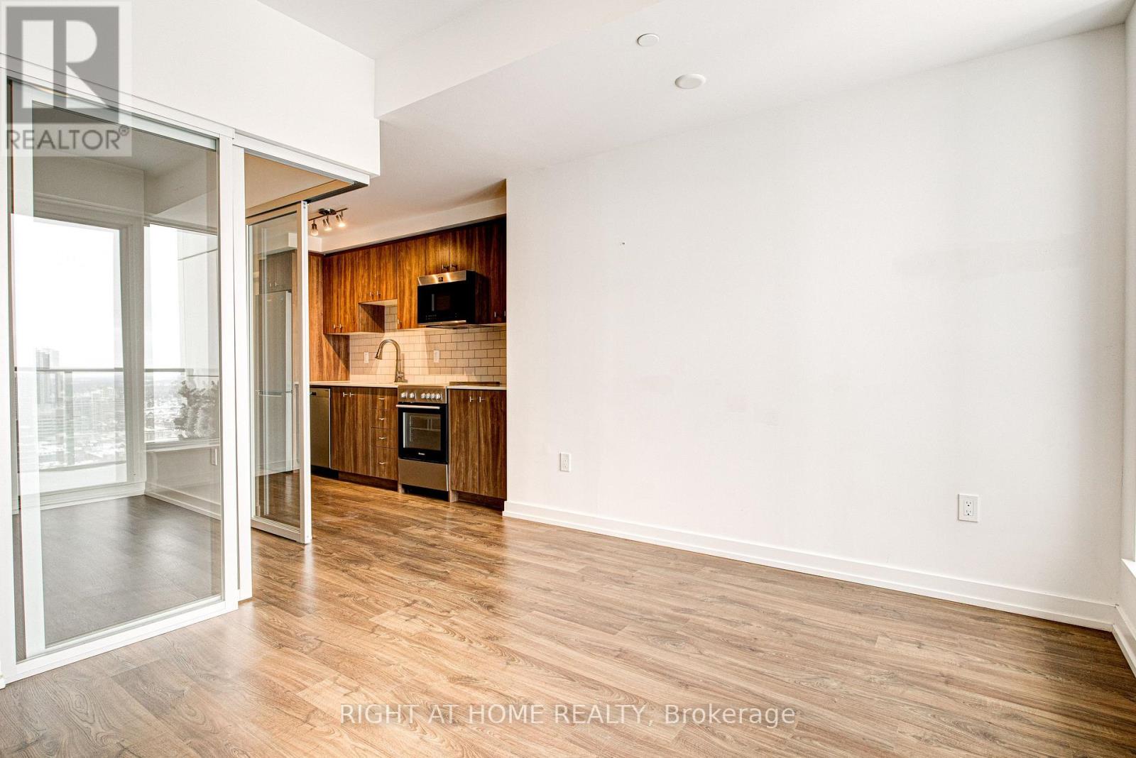 2905 - 15 Wellington Street S, Kitchener, Ontario  N2G 0E4 - Photo 18 - X12749128