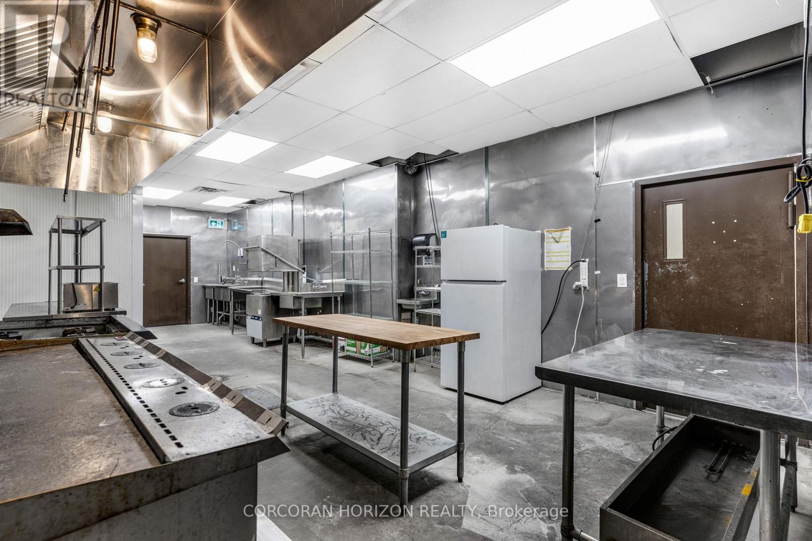 7 - 485 Silvercreek Parkway N, Guelph, Ontario  N1H 7K5 - Photo 19 - X12749148