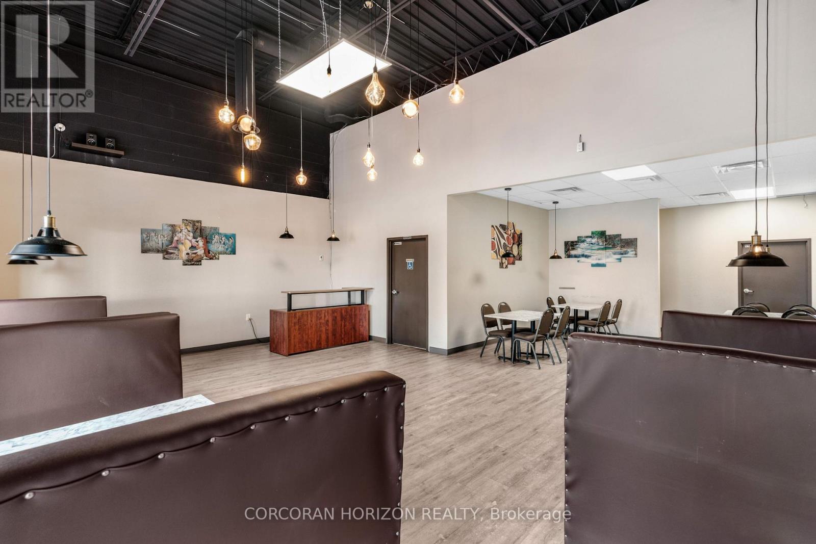 7 - 485 Silvercreek Parkway N, Guelph, Ontario  N1H 7K5 - Photo 6 - X12749148