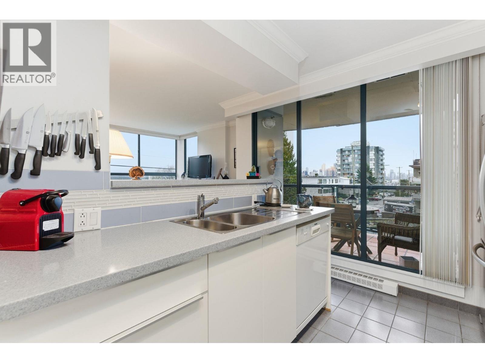 203 2405 W 2nd Avenue, Vancouver, British Columbia  V6K 1J5 - Photo 8 - R3078882