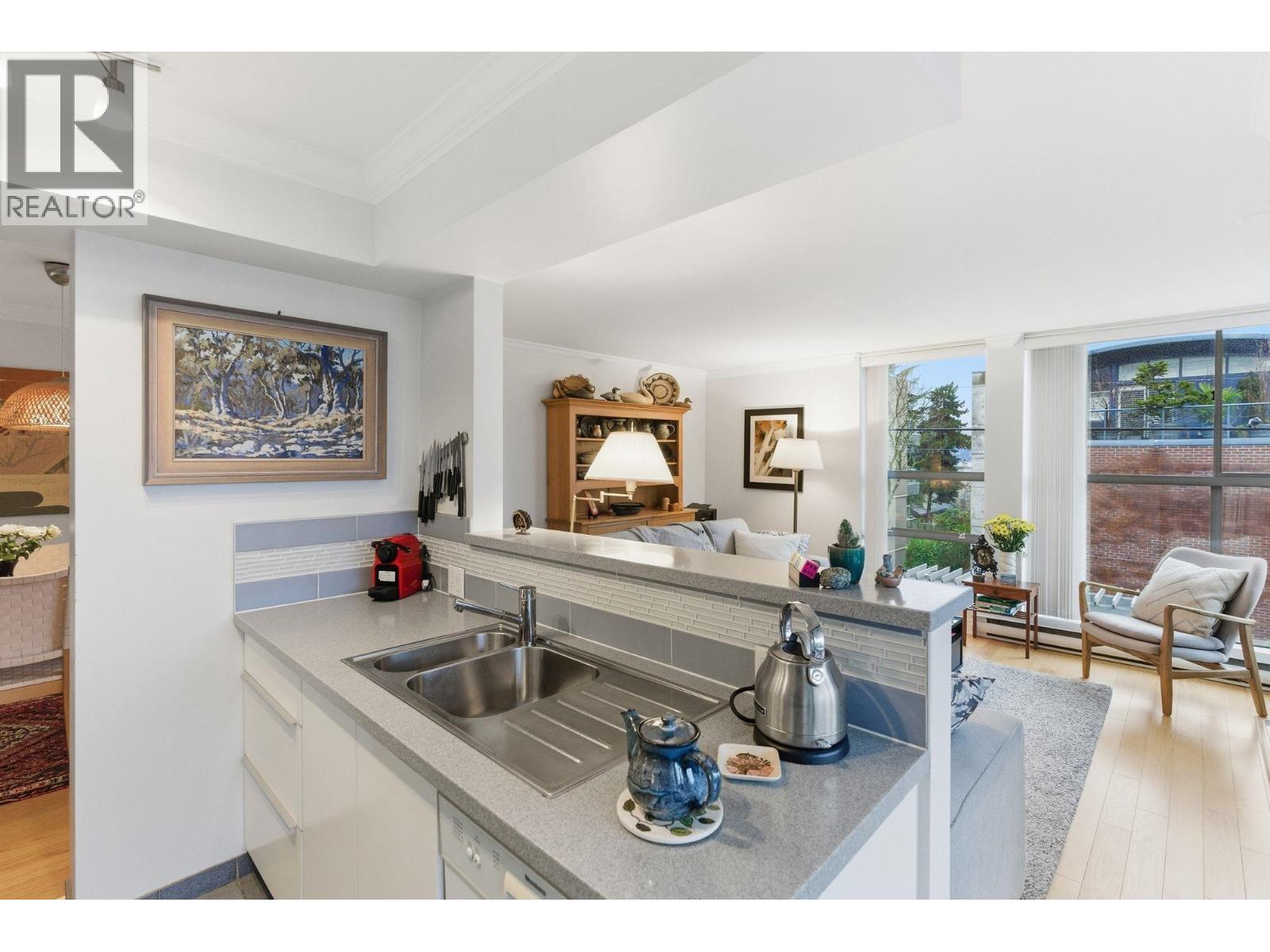 203 2405 W 2nd Avenue, Vancouver, British Columbia  V6K 1J5 - Photo 6 - R3078882