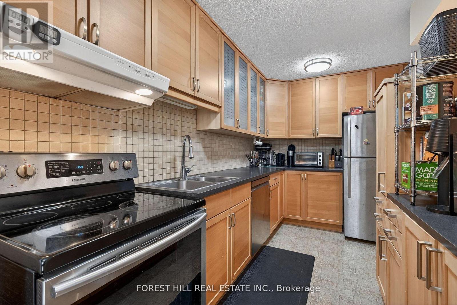 302 - 180 Dudley Avenue, Markham, Ontario L3T 4X2 - Photo 7 - N12712892