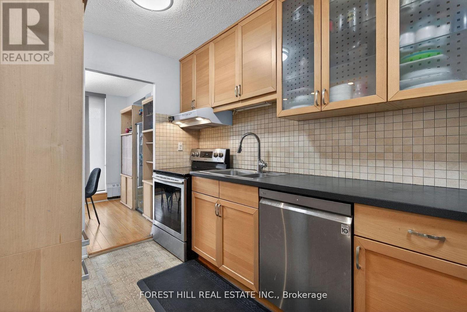 302 - 180 Dudley Avenue, Markham, Ontario L3T 4X2 - Photo 6 - N12712892