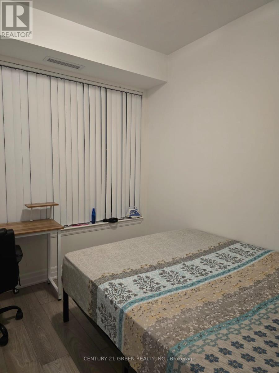 2509 - 36 Elm Drive, Mississauga, Ontario  L5B 1L9 - Photo 3 - W12747750