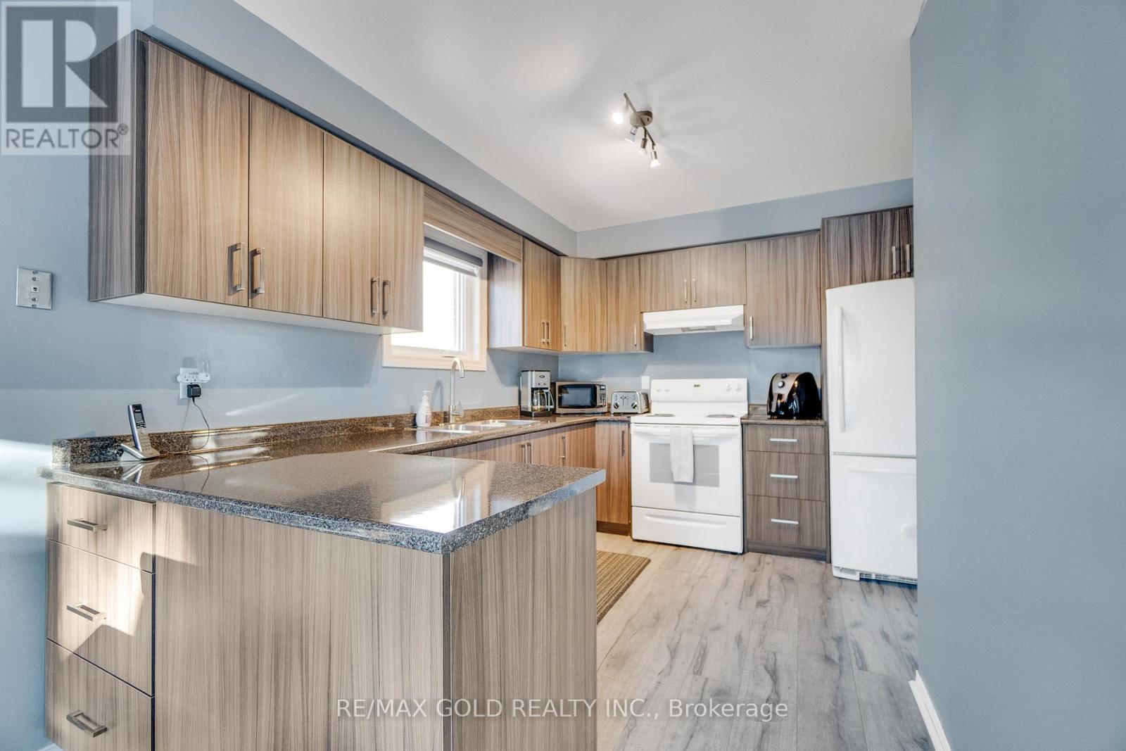 5 Furrows End, Brampton (Heart Lake West), Ontario  L6Z 4S5 - Photo 14 - W12749150