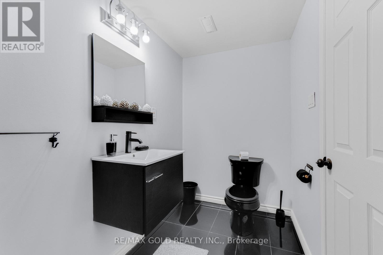 5 Furrows End, Brampton (Heart Lake West), Ontario  L6Z 4S5 - Photo 39 - W12749150