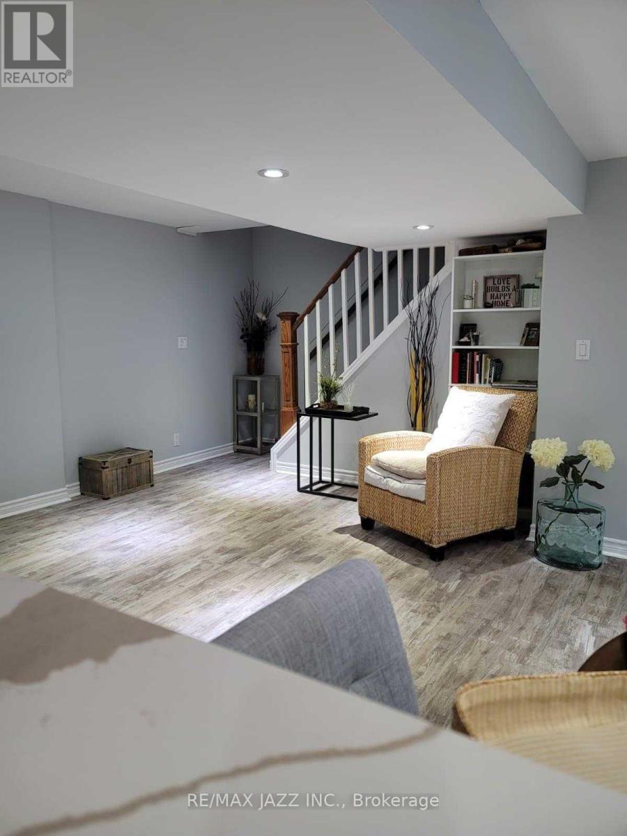 900 JUNIPER STREET, oshawa (centennial), Ontario