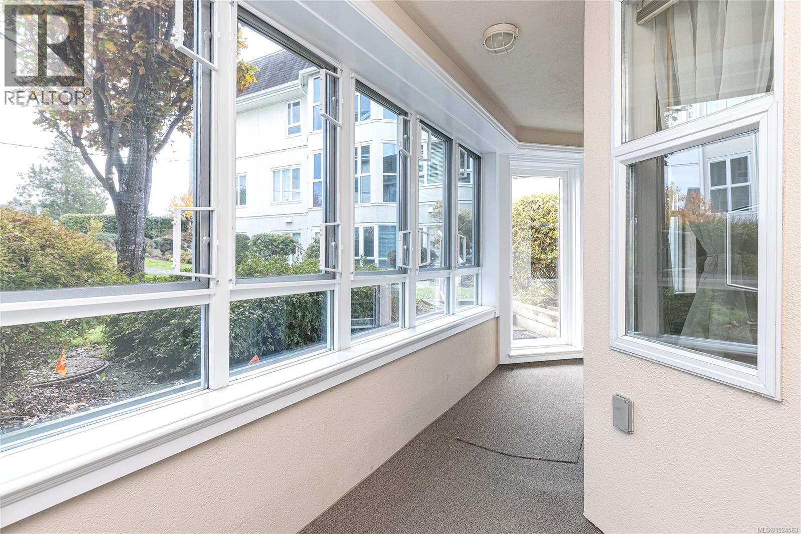 105 1521 Church Ave, Saanich, British Columbia  V8P 5T7 - Photo 16 - 1024563