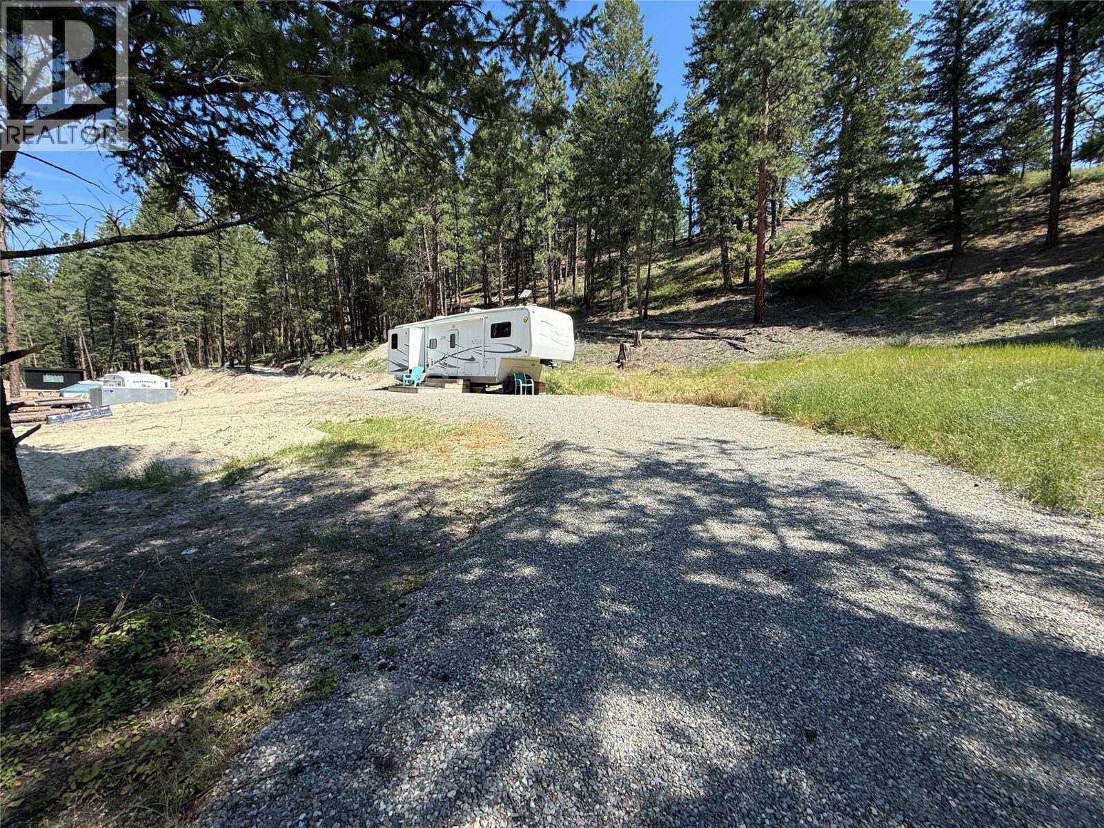 4925 Buck Crescent, Wasa, British Columbia  V0B 2K0 - Photo 4 - 10374447