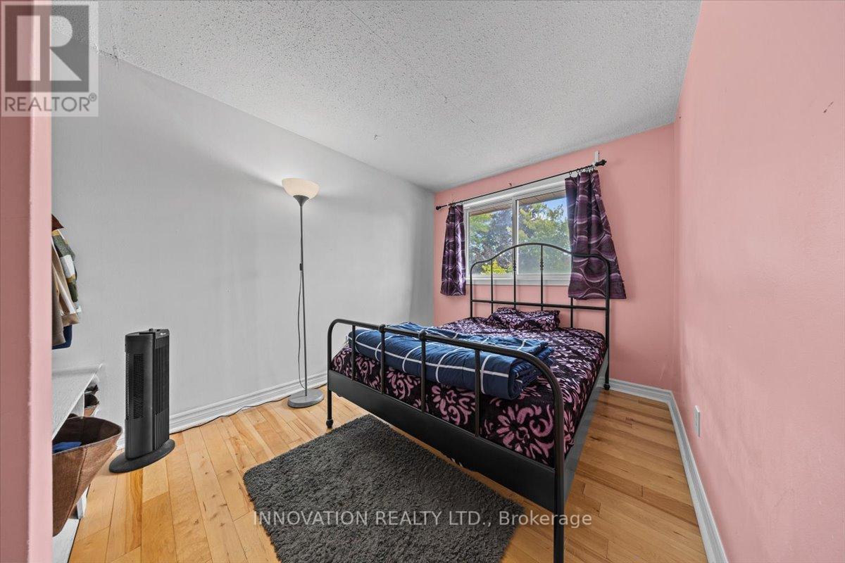 82 Stokes Crescent E, Ottawa, Ontario  K2L 2Z4 - Photo 17 - X12383095