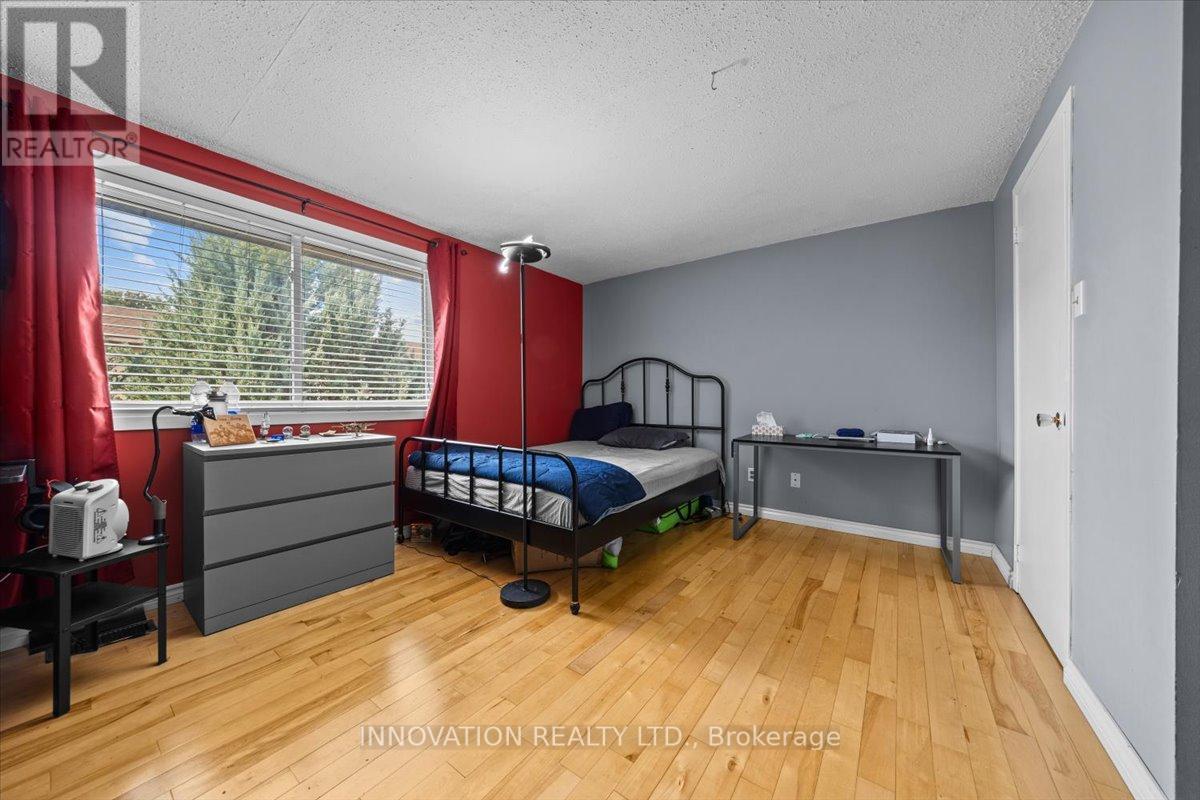 82 Stokes Crescent E, Ottawa, Ontario  K2L 2Z4 - Photo 19 - X12383095