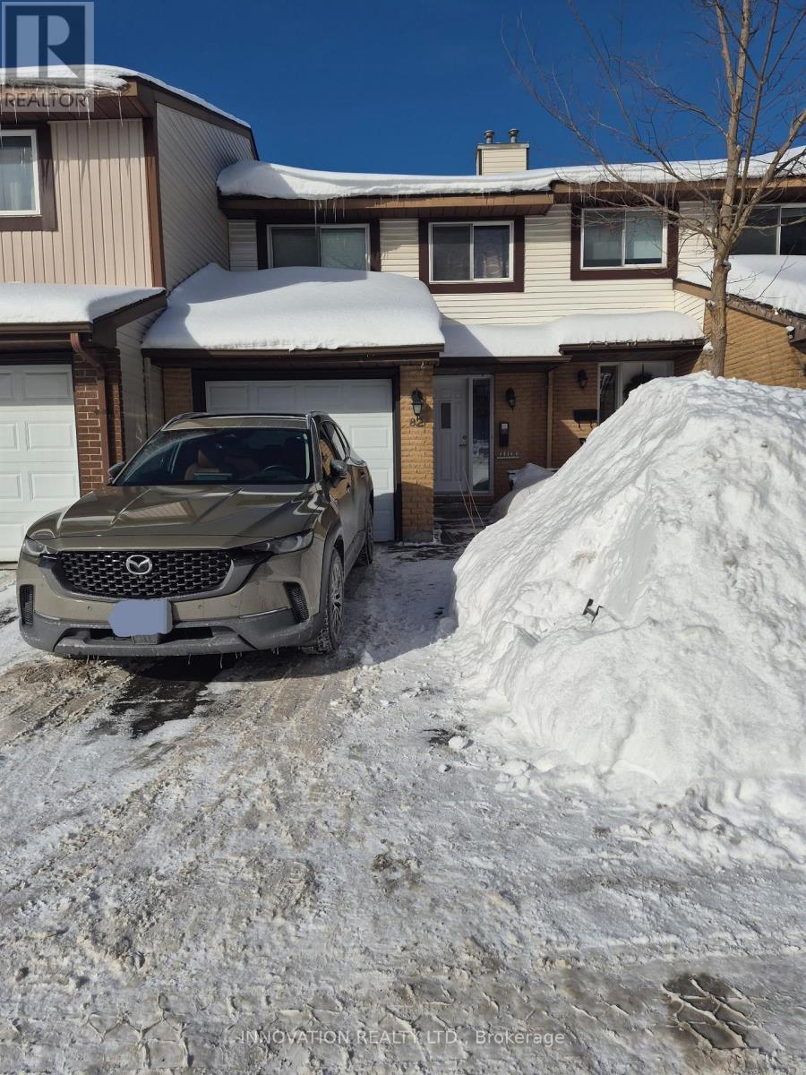 82 STOKES CRESCENT E, Ottawa, Ontario