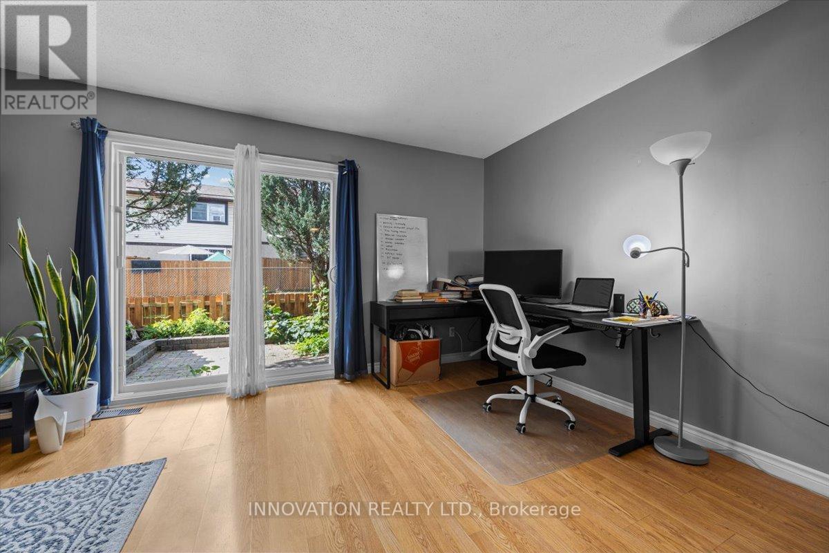 82 Stokes Crescent E, Ottawa, Ontario  K2L 2Z4 - Photo 9 - X12383095