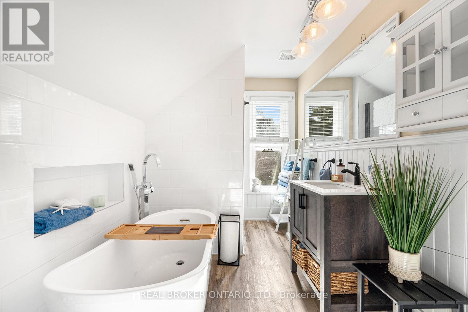 90 Emily Street, Carleton Place, Ontario  K7C 1S9 - Photo 34 - X12748126