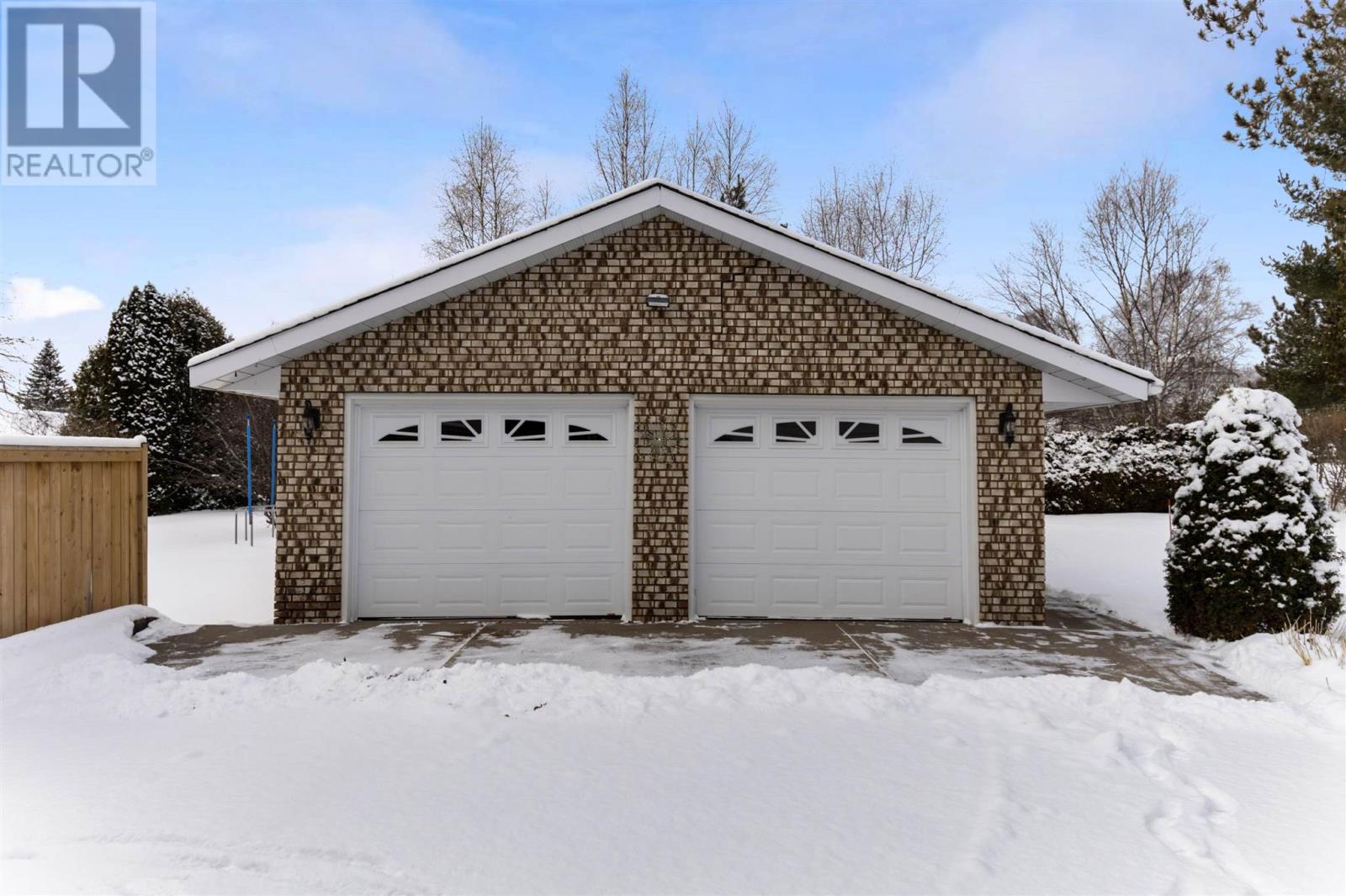 1391 Great Northern Rd, Sault Ste. Marie, Ontario  P6B 0C1 - Photo 3 - SM253405