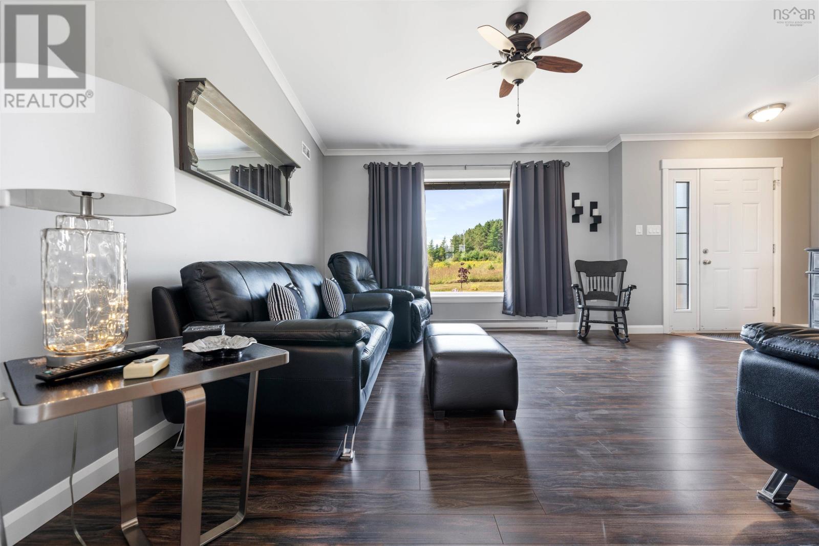 946 Lake Egmont Road, Lake Egmont, Nova Scotia  B0N 1Y0 - Photo 16 - 202601902