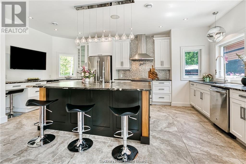 15 Driftwood Avenue, Skead, Ontario  P0M 2Y0 - Photo 3 - 2126293