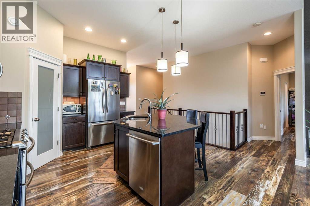 376 Somerside Crescent Se, Medicine Hat, Alberta  T1B 0N3 - Photo 6 - A2233505