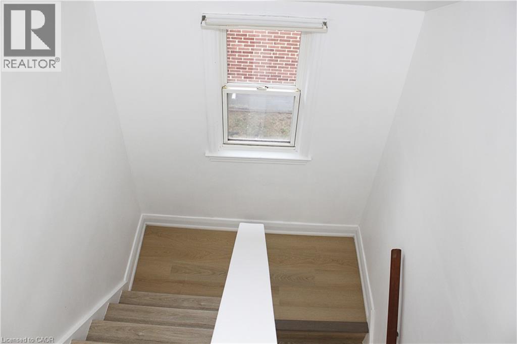 125 Adair Avenue S Unit# 1 - Mn Flr, Hamilton, Ontario  L8K 3S6 - Photo 18 - 40780985