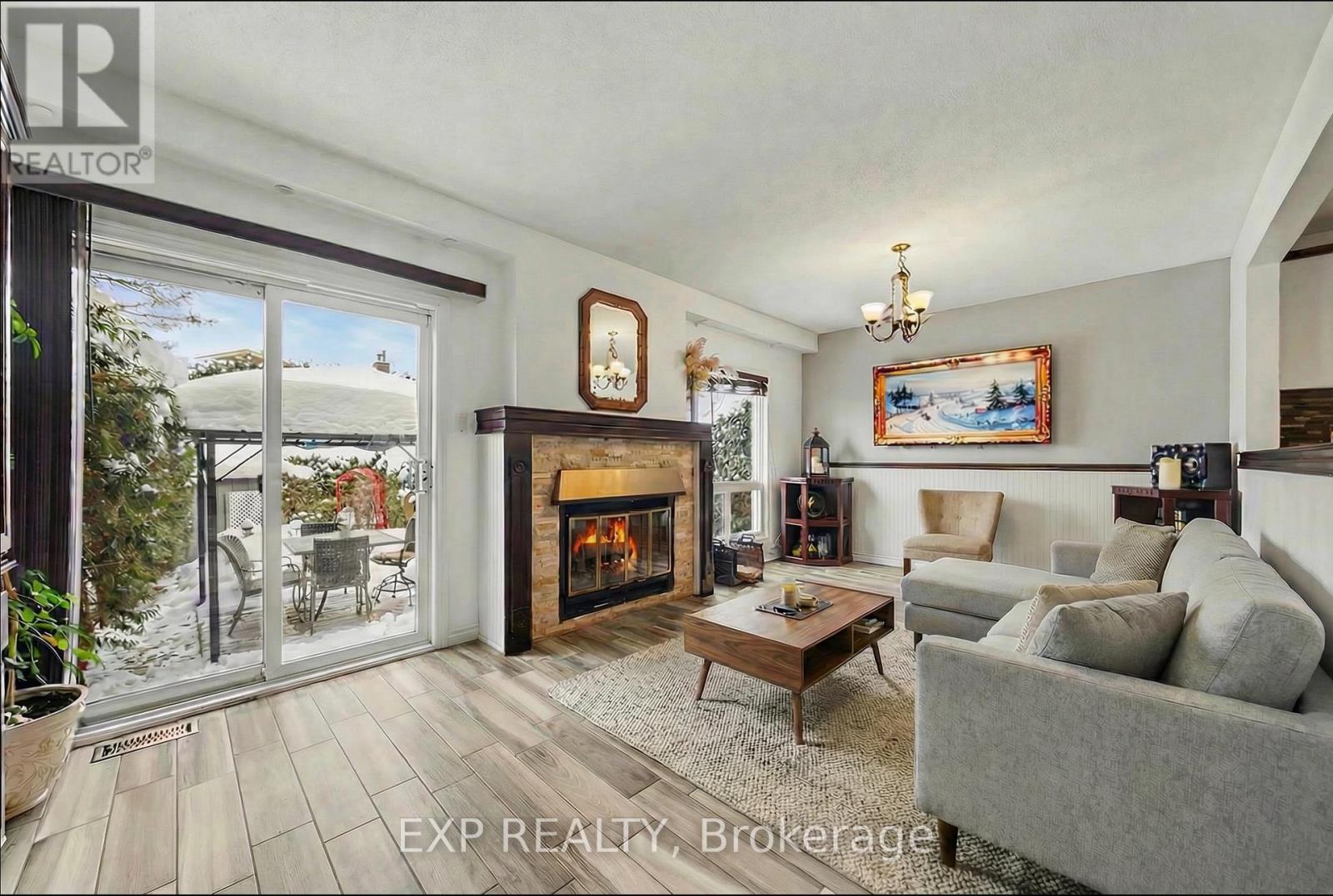 100 - 1145 D'erable Place, Ottawa, Ontario  K1C 5L5 - Photo 3 - X12749166