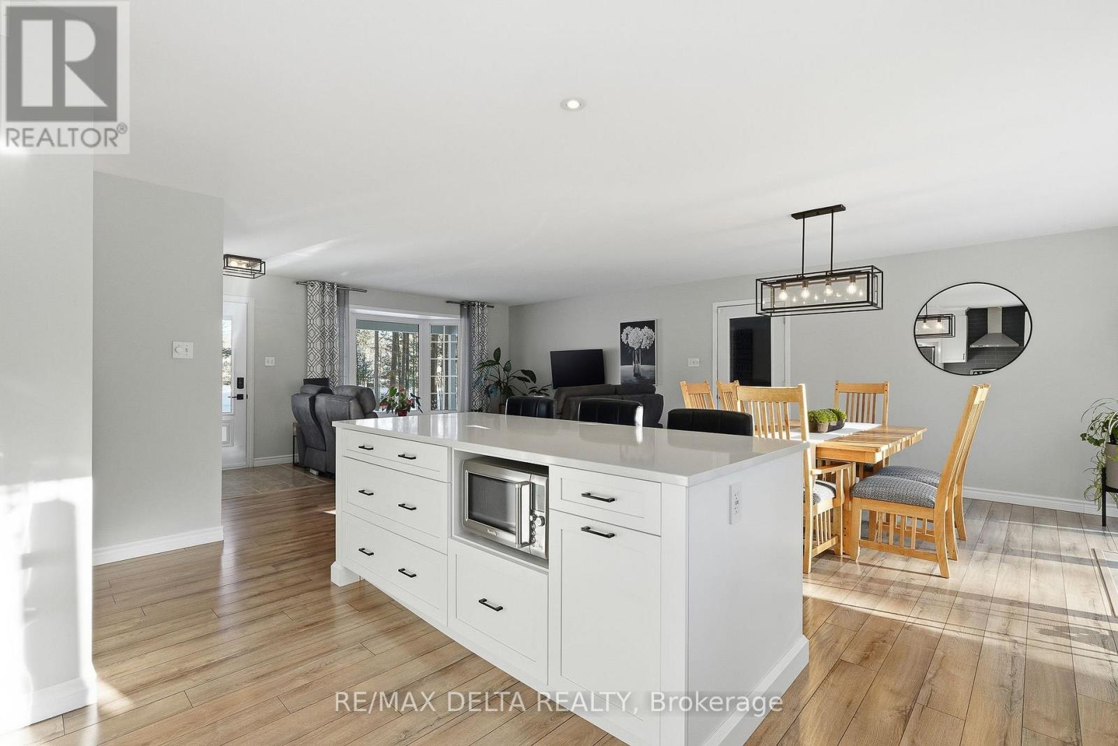 392 Concession 4 Concession, Alfred And Plantagenet, Ontario  K0B 1L0 - Photo 10 - X12749196