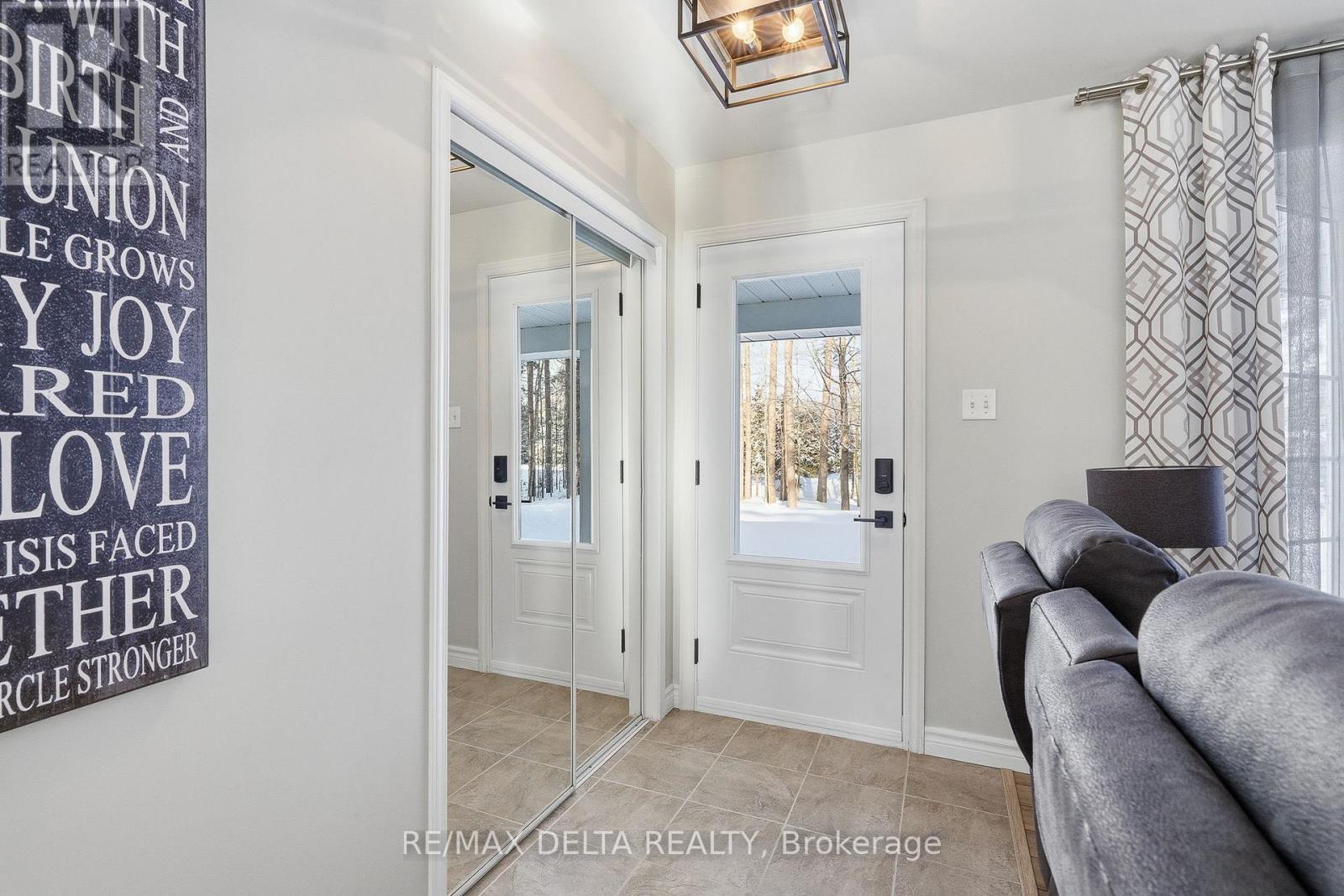 392 Concession 4 Concession, Alfred And Plantagenet, Ontario  K0B 1L0 - Photo 3 - X12749196