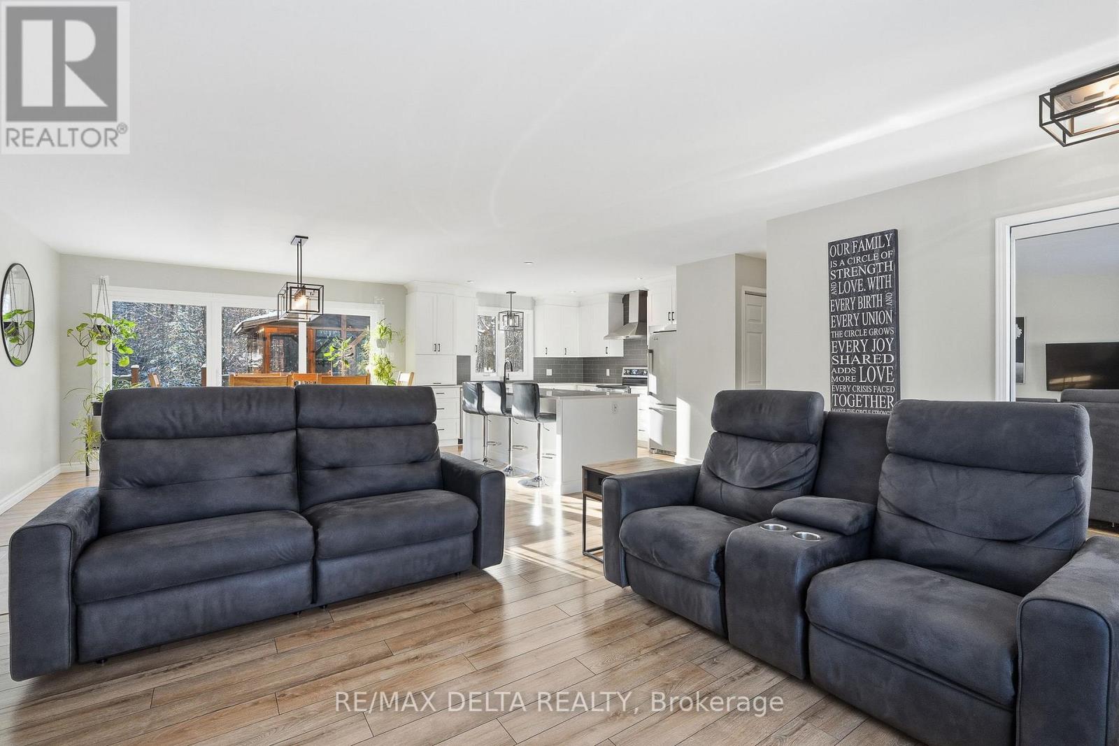 392 Concession 4 Concession, Alfred And Plantagenet, Ontario  K0B 1L0 - Photo 6 - X12749196