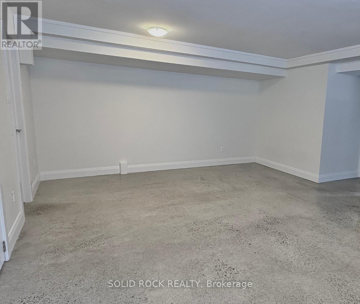 B - 228 Glynn Avenue, Ottawa, Ontario  K1K 1S3 - Photo 10 - X12749210