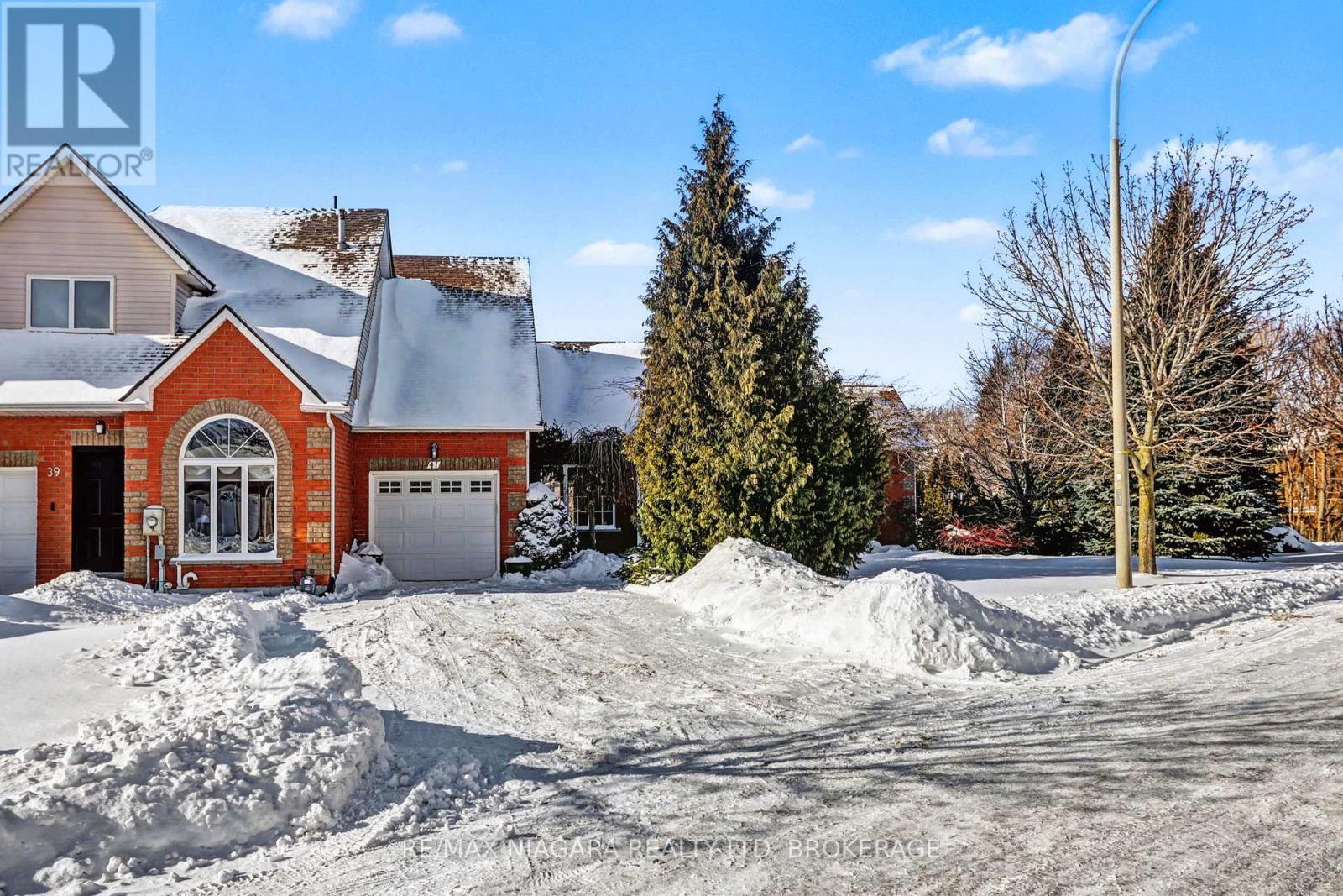 41 Morrison Crescent, Grimsby, Ontario  L3M 5K5 - Photo 3 - X12749220