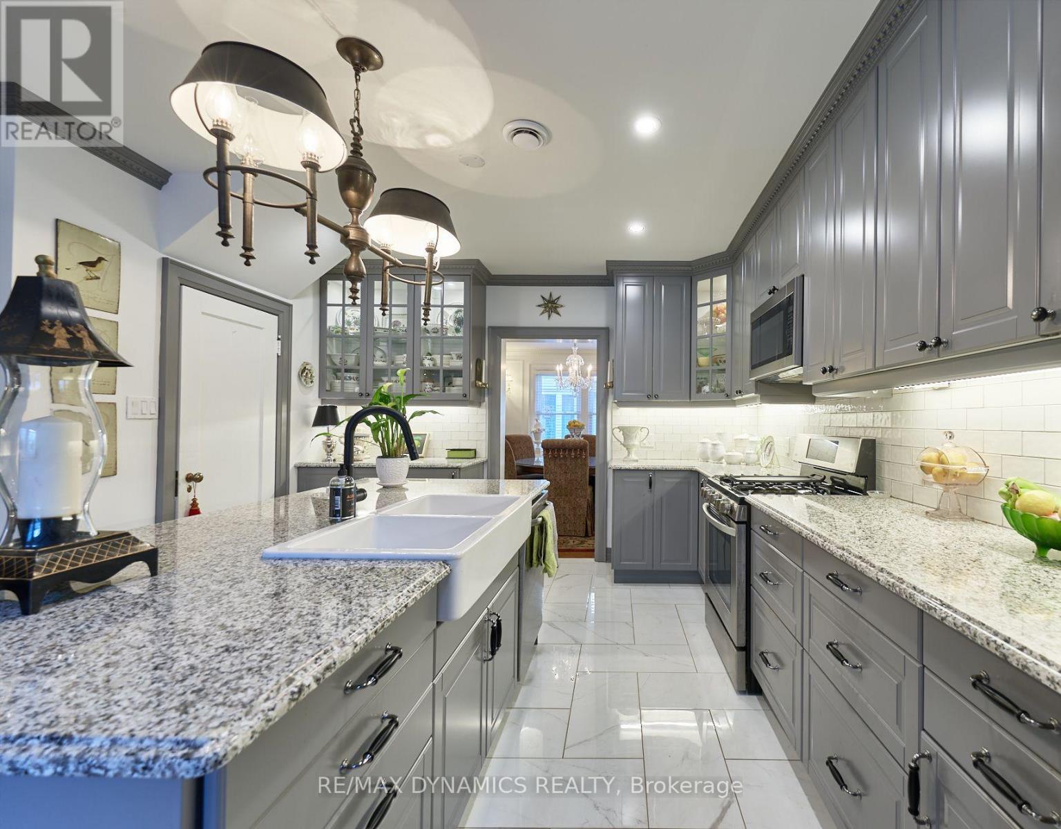 10 Thairs Avenue, St. Catharines, Ontario  L2R 6P1 - Photo 11 - X12749278