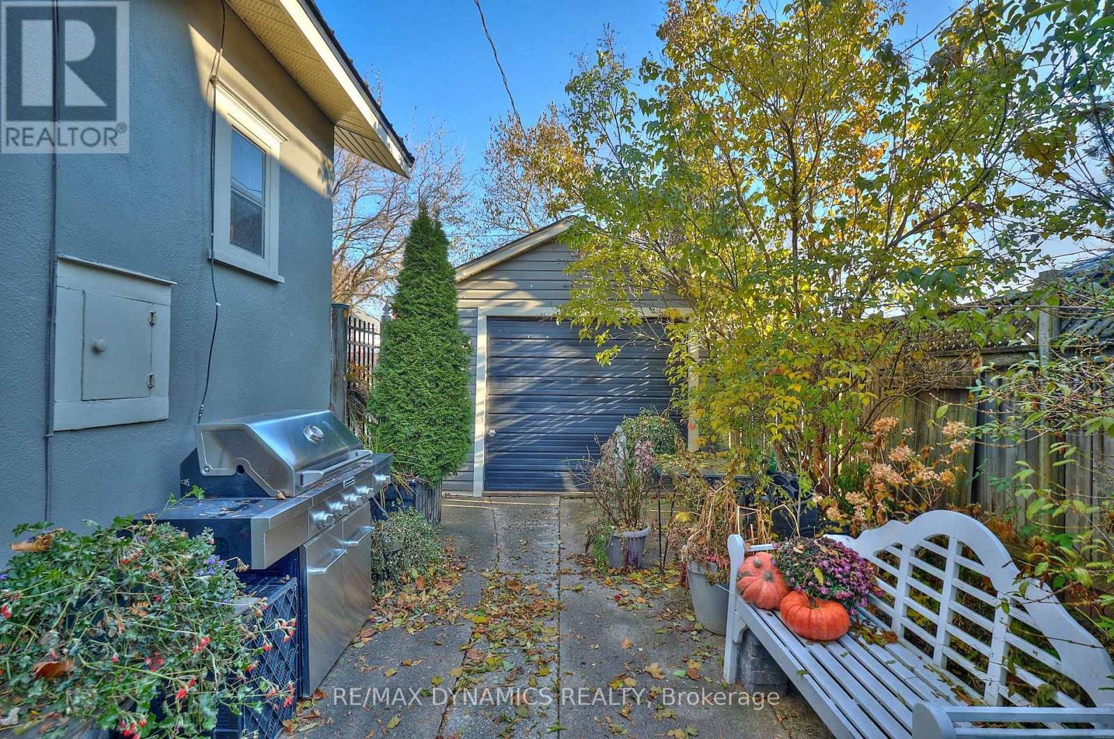 10 Thairs Avenue, St. Catharines, Ontario  L2R 6P1 - Photo 32 - X12749278