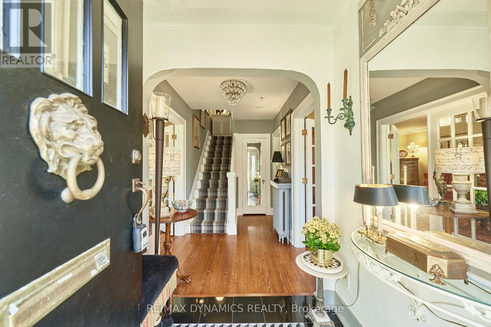 10 Thairs Avenue, St. Catharines, Ontario  L2R 6P1 - Photo 4 - X12749278