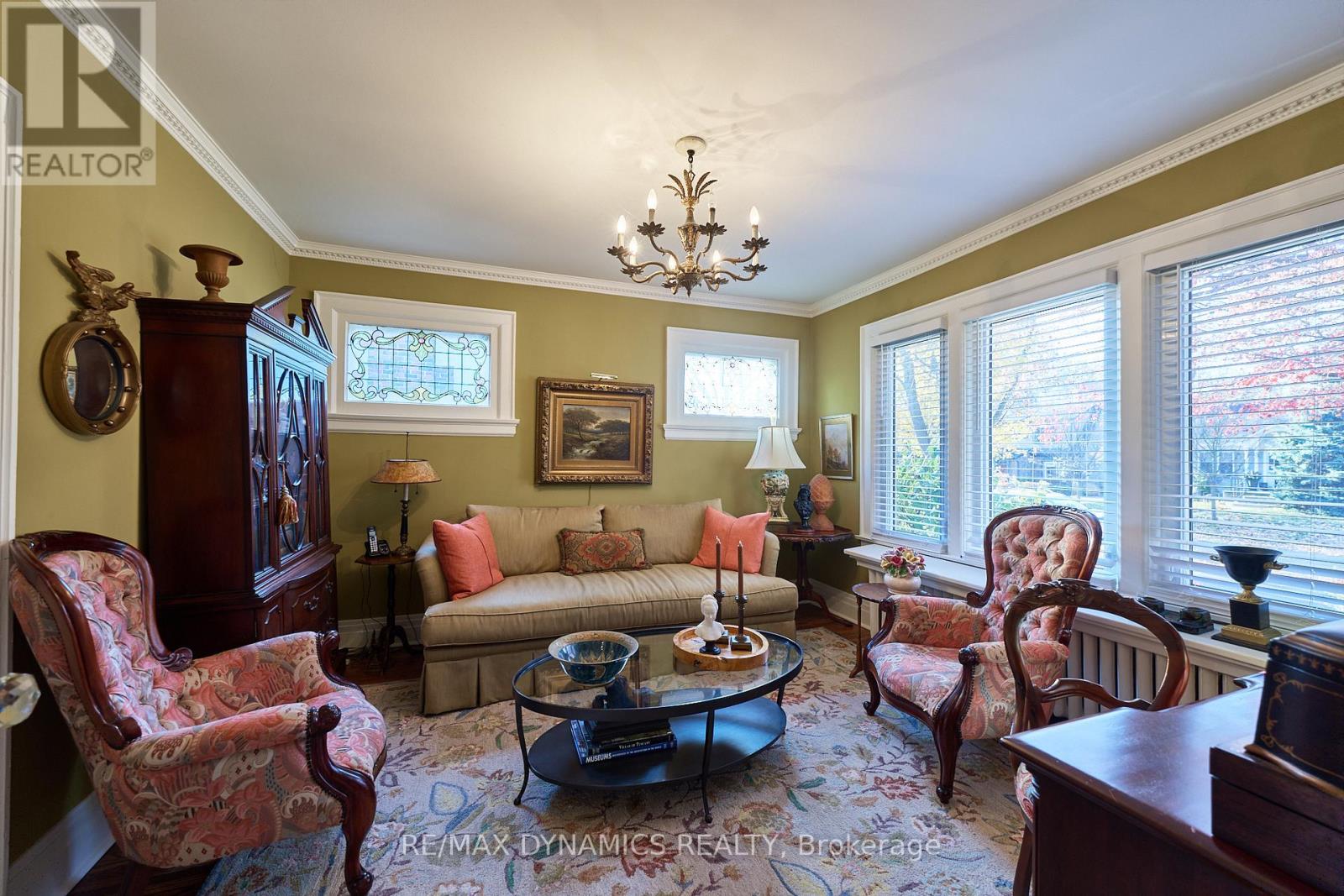 10 Thairs Avenue, St. Catharines, Ontario  L2R 6P1 - Photo 6 - X12749278