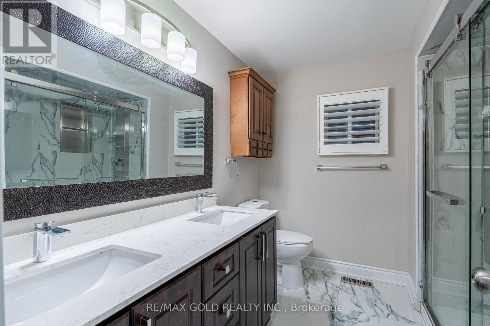 32 Heddon Court, Brampton, Ontario  L6Z 4H2 - Photo 19 - W12744872