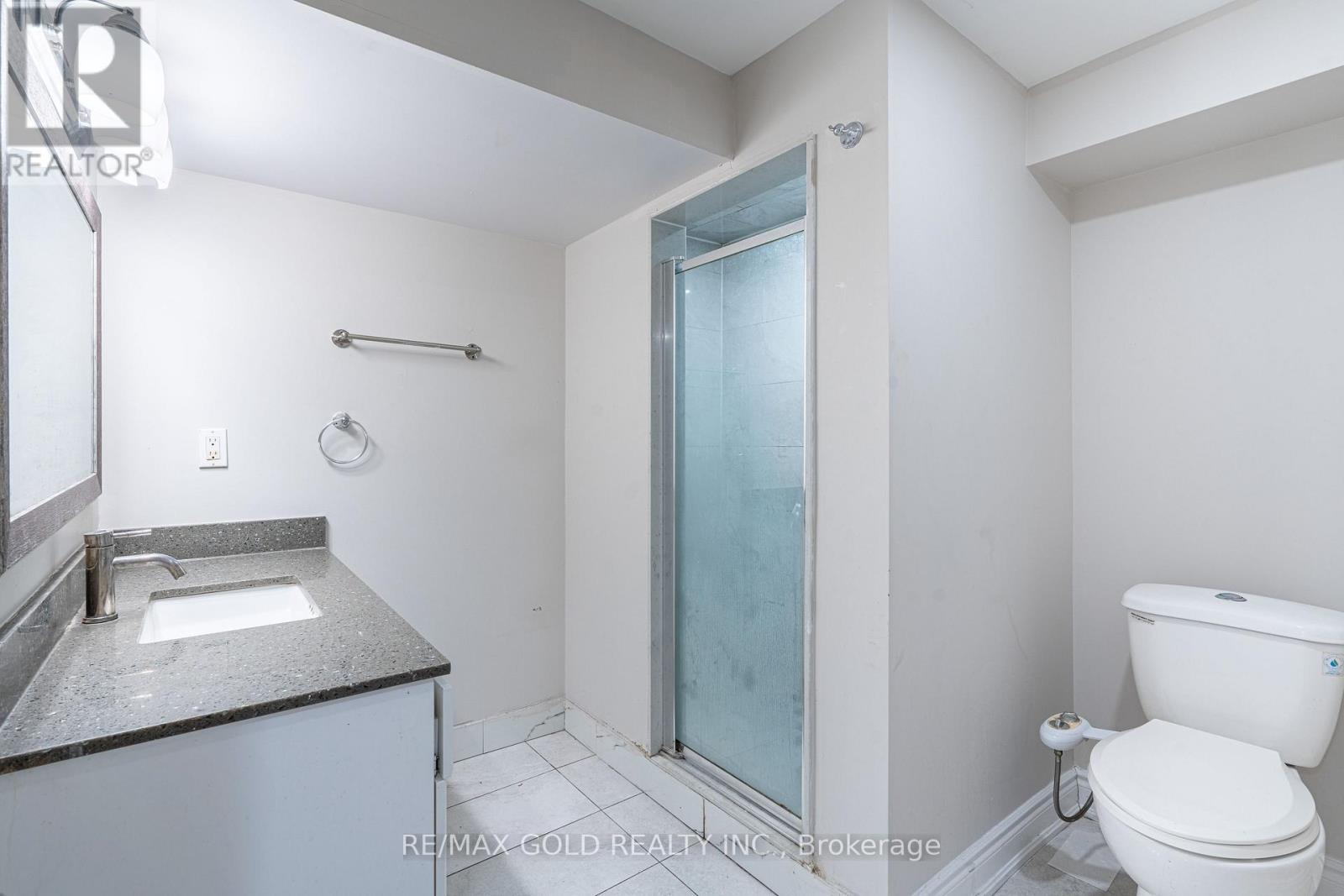 32 Heddon Court, Brampton, Ontario  L6Z 4H2 - Photo 31 - W12744872