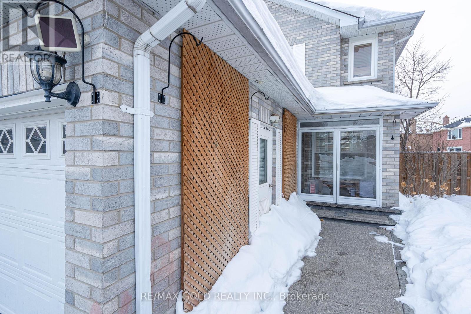 32 Heddon Court, Brampton, Ontario  L6Z 4H2 - Photo 39 - W12744872