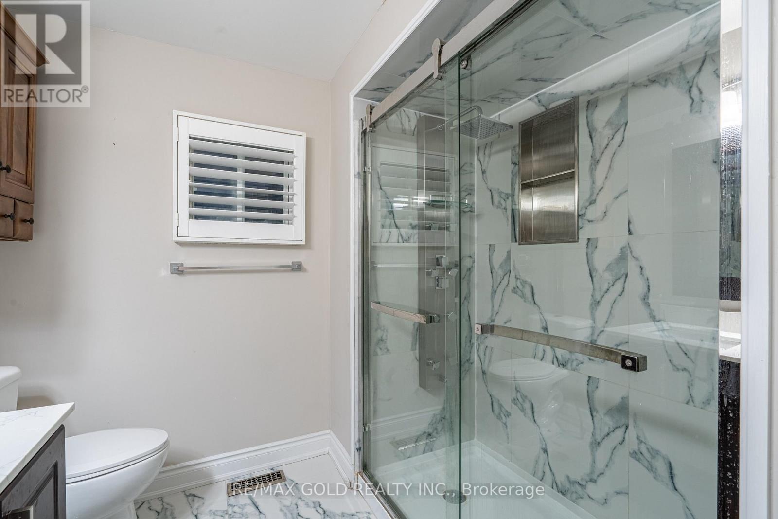 32 Heddon Court, Brampton, Ontario  L6Z 4H2 - Photo 21 - W12744872