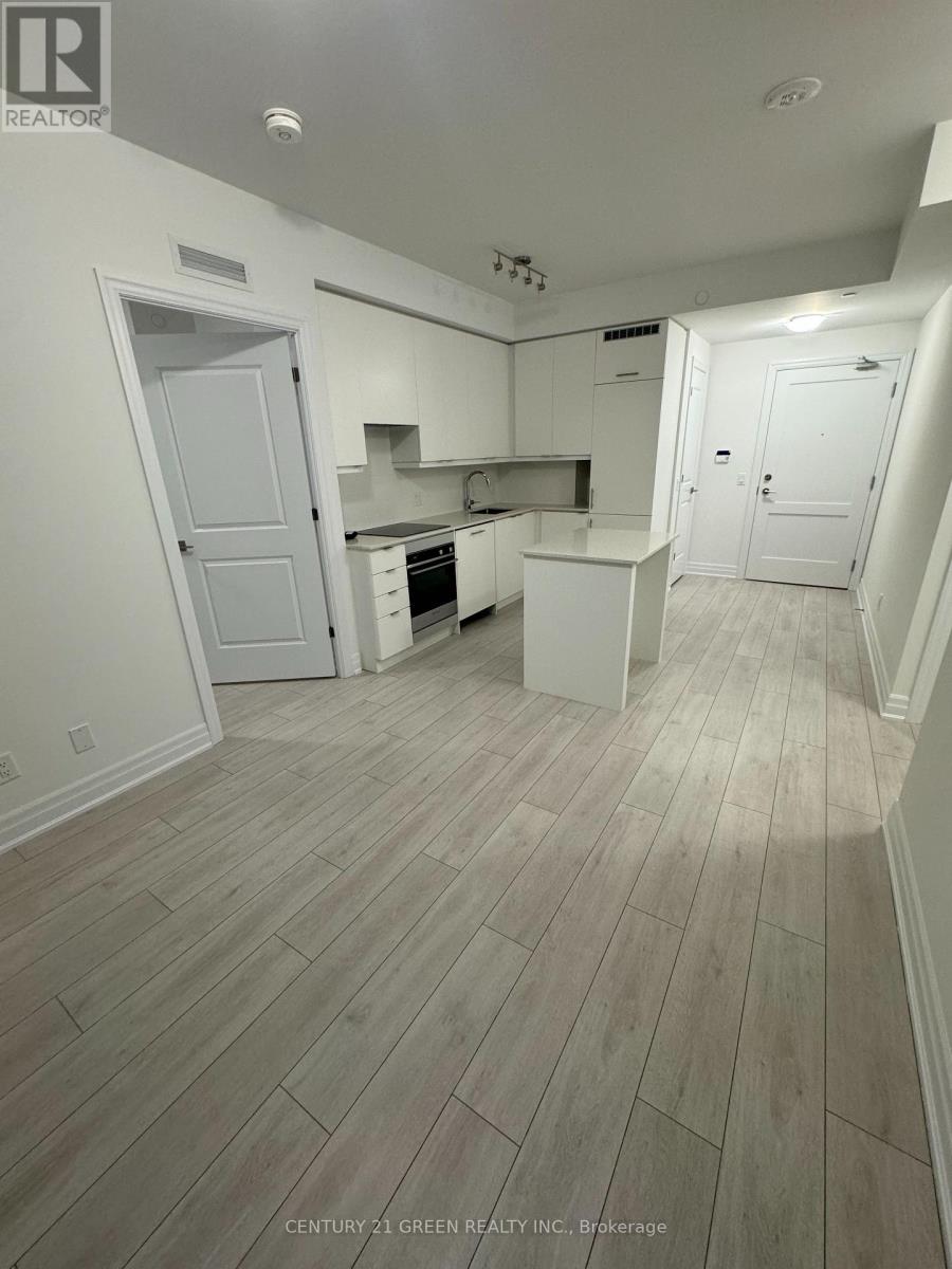 2211 - 30 Elm Drive, Mississauga, Ontario  L5B 0N6 - Photo 2 - W12747778