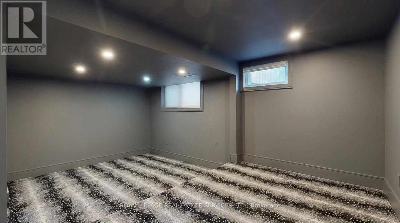 100 Appleby Place, Burlington, Ontario  L7L 2X1 - Photo 44 - W12680286