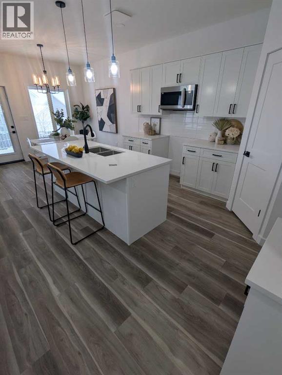 62 Sunwood Crescent Sw, Medicine Hat, Alberta  T1B 0R5 - Photo 5 - A2261685