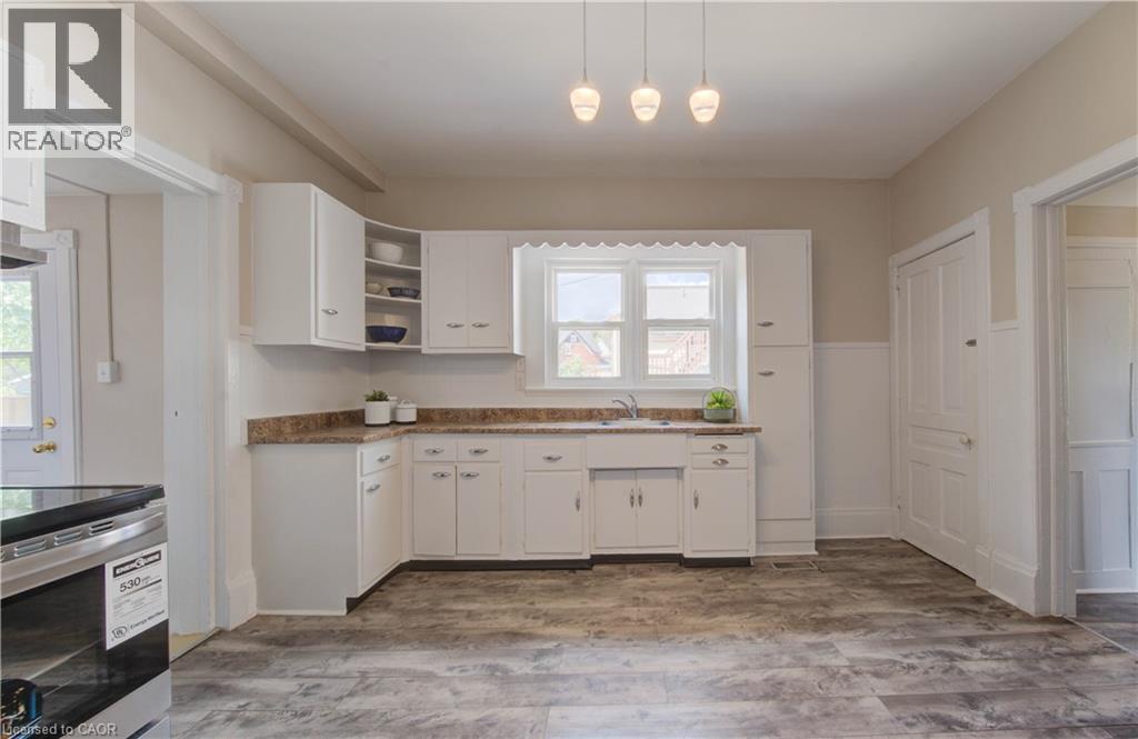 229 Lancaster Street E, Kitchener, Ontario  N2H 1N5 - Photo 10 - 40801885